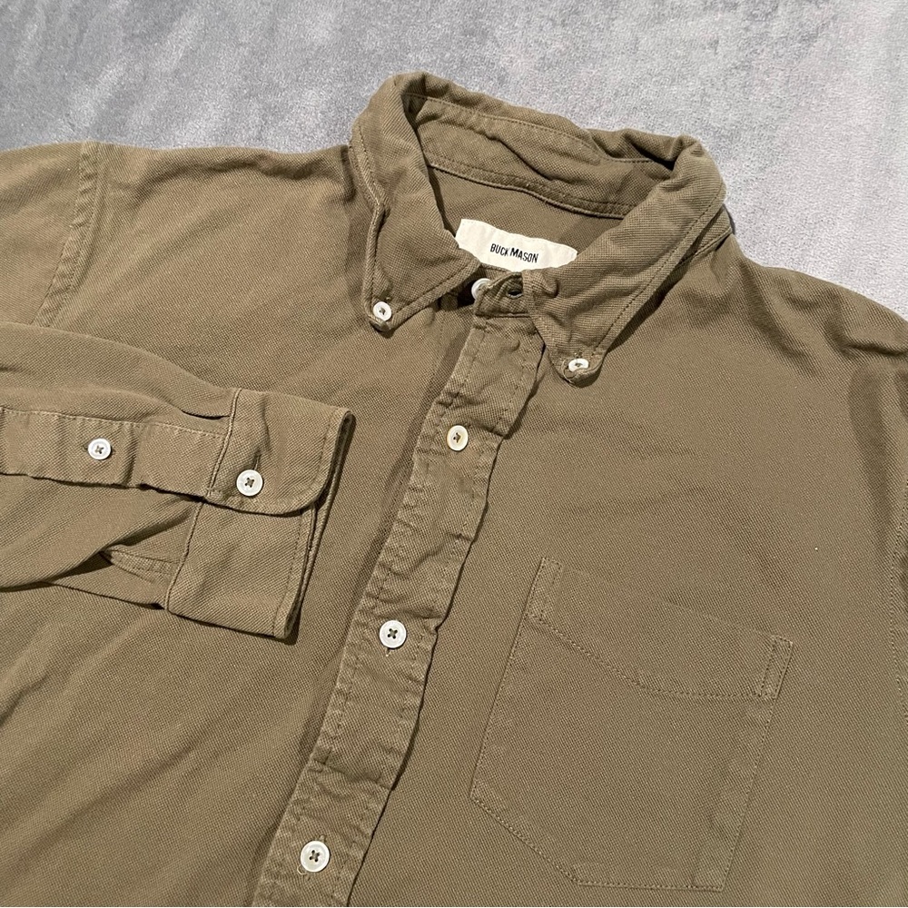 Buck Mason Shirt Mens Medium Green Button Down Pocket Pique Cotton Long Sleeve